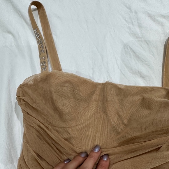 White Fox Dress - Picture 9 of 11